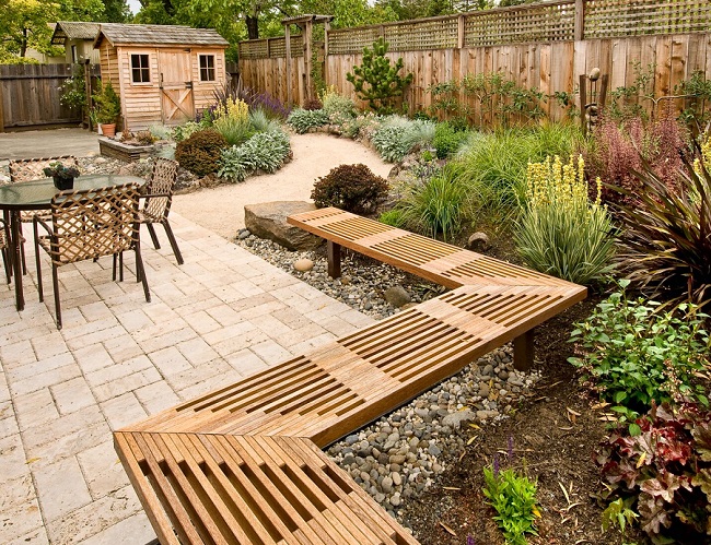 Садовые скамейки в ландшафтном дизайне - PRO Недвижимость